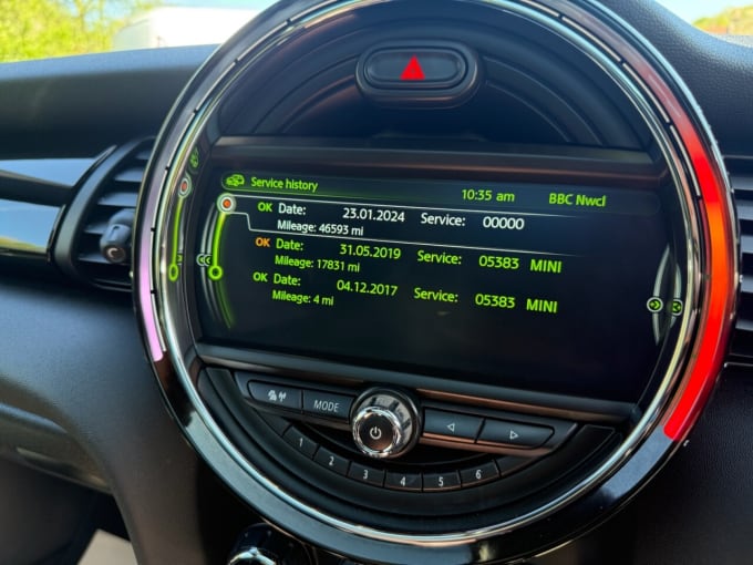 2025 Mini Hatch