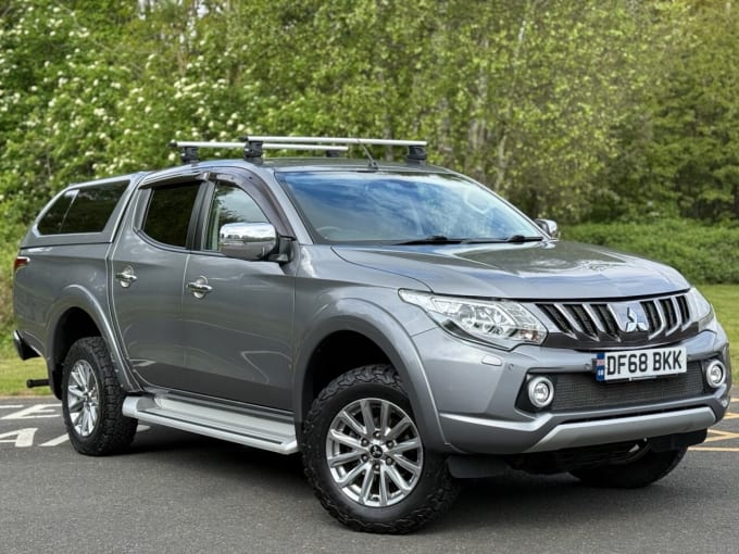 2025 Mitsubishi L200