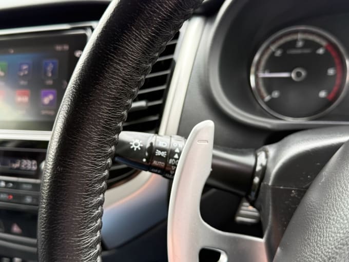 2025 Mitsubishi L200