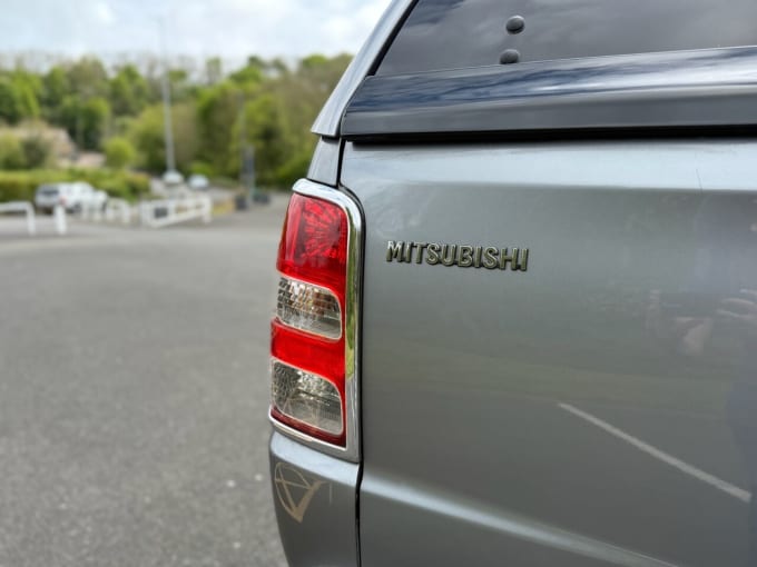2025 Mitsubishi L200