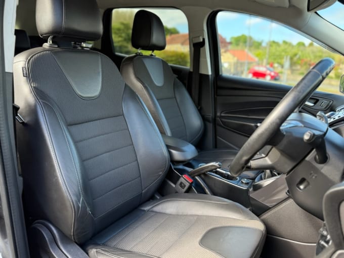 2025 Ford Kuga