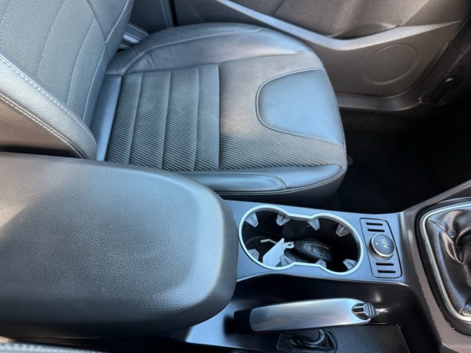 2025 Ford Kuga