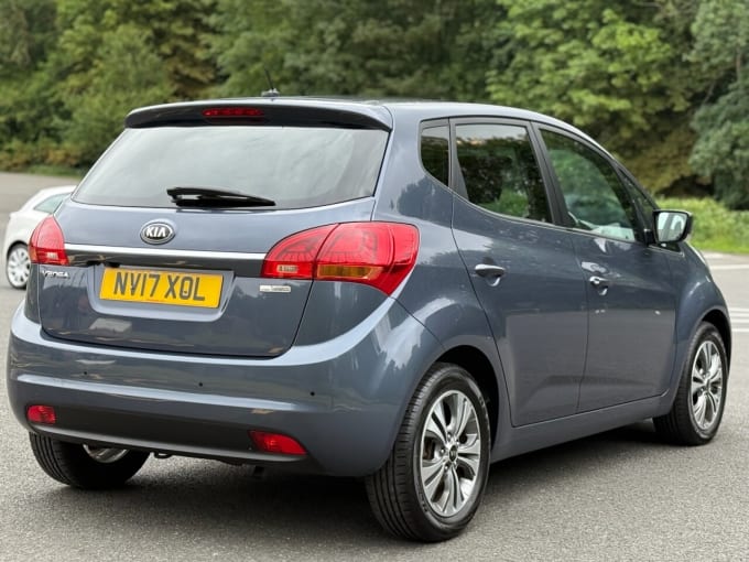 2025 Kia Venga