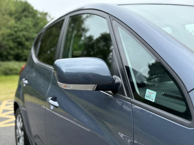 2025 Kia Venga