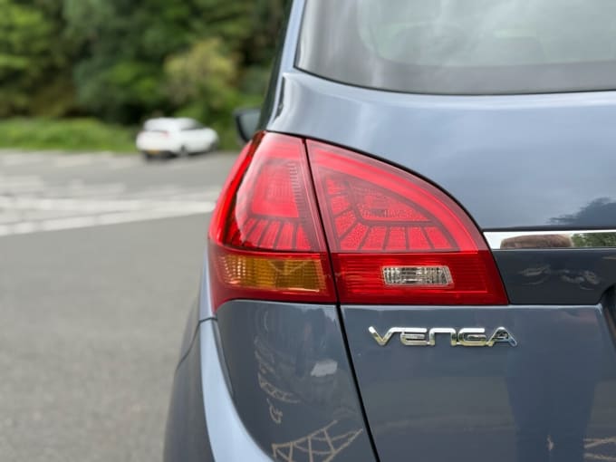 2025 Kia Venga