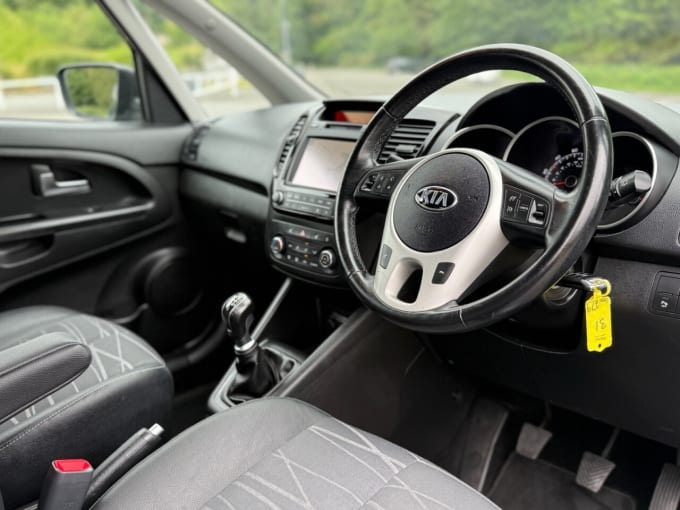 2025 Kia Venga