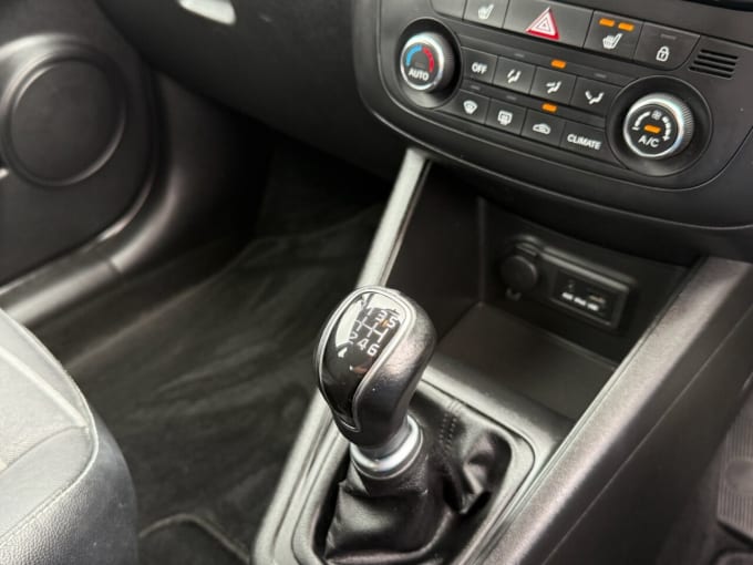 2025 Kia Venga