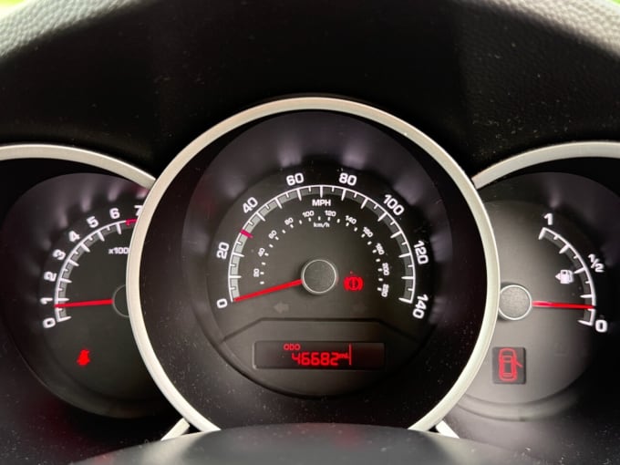 2025 Kia Venga