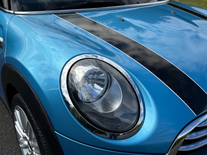 2025 Mini Hatch