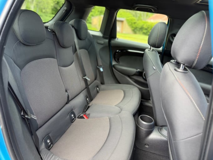 2025 Mini Hatch