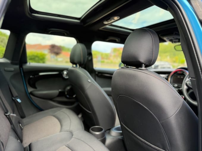 2025 Mini Hatch