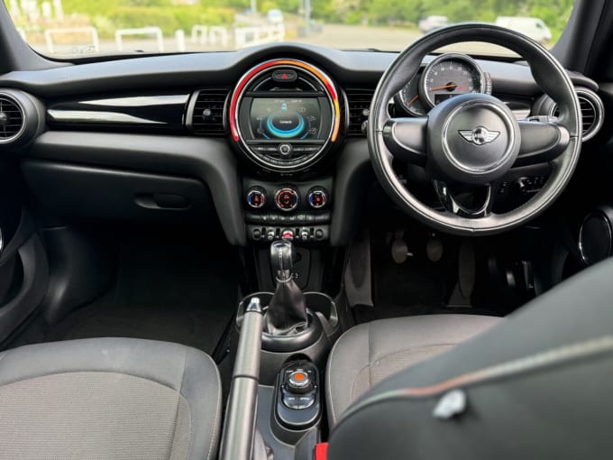 2025 Mini Hatch