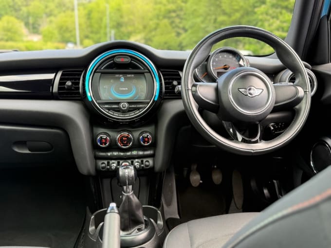 2025 Mini Hatch