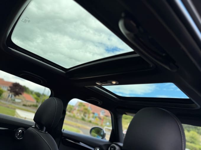 2025 Mini Hatch
