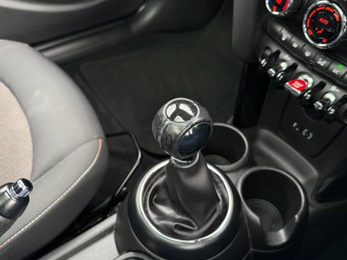 2025 Mini Hatch