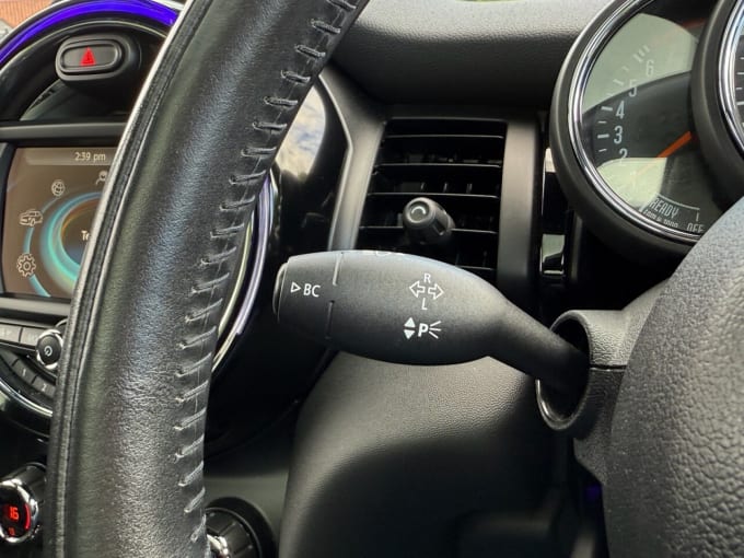2025 Mini Hatch