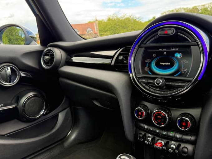 2025 Mini Hatch