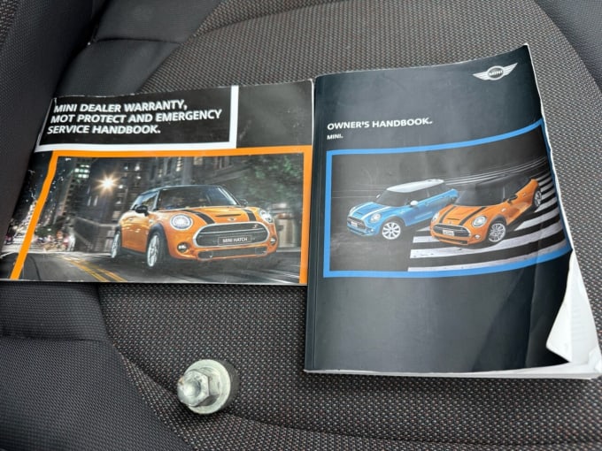 2025 Mini Hatch