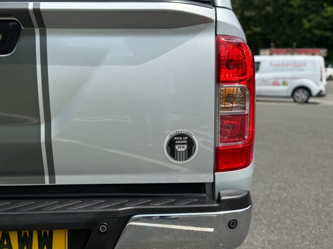 2025 Nissan Navara