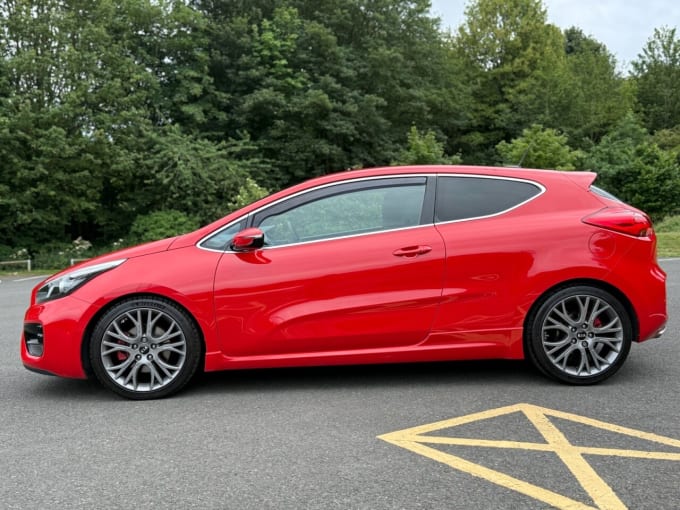 2025 Kia Proceed