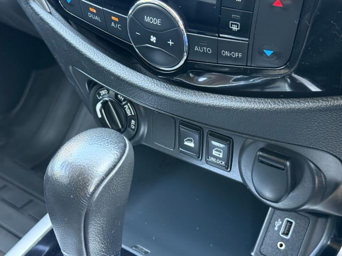 2025 Nissan Navara