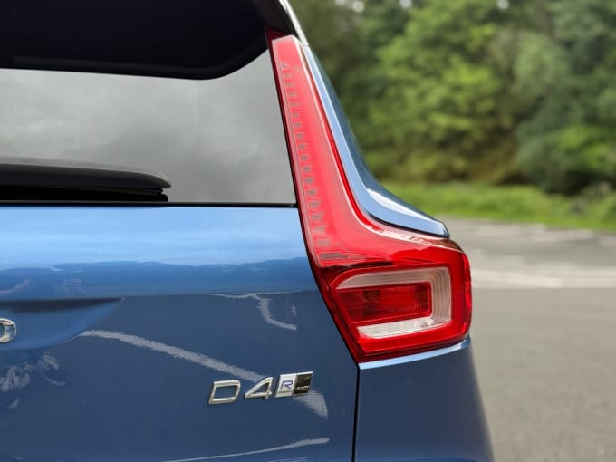 2025 Volvo Xc40