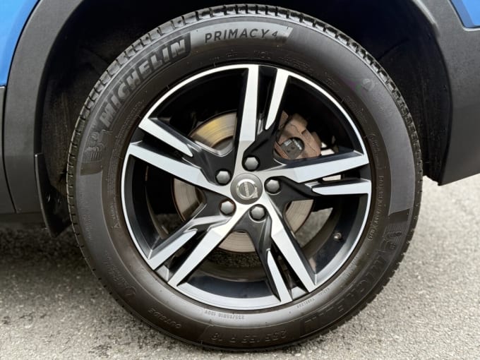 2025 Volvo Xc40
