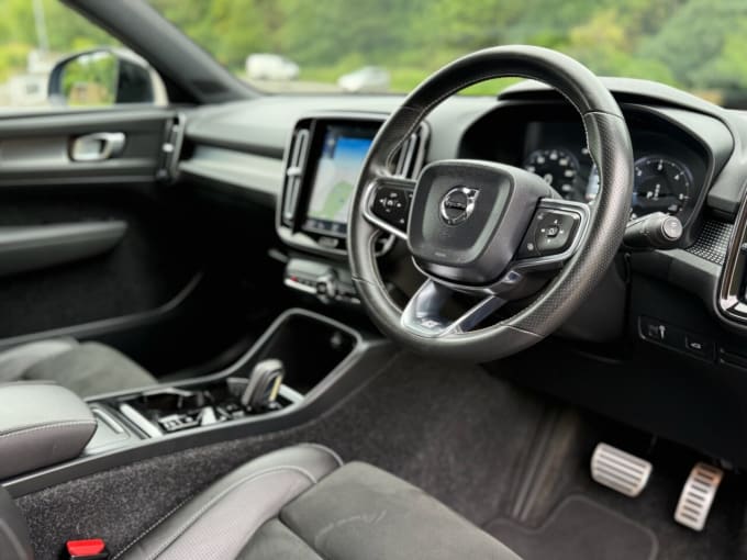 2025 Volvo Xc40