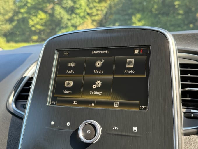 2025 Renault Grand Scenic