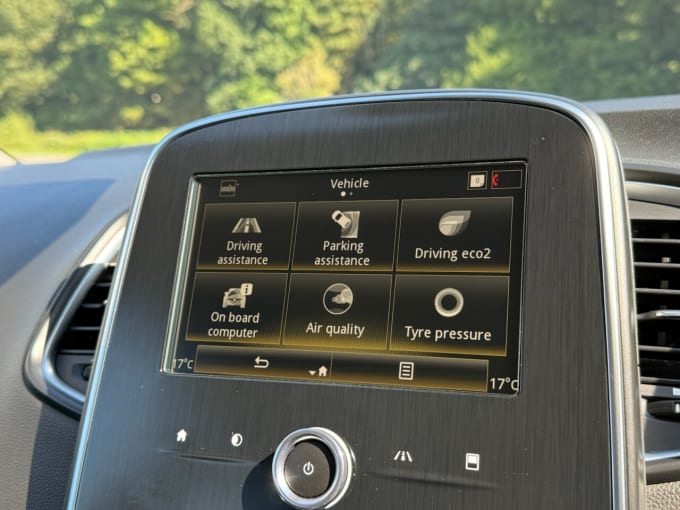 2025 Renault Grand Scenic