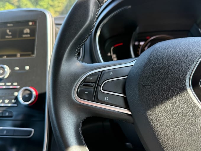 2025 Renault Grand Scenic