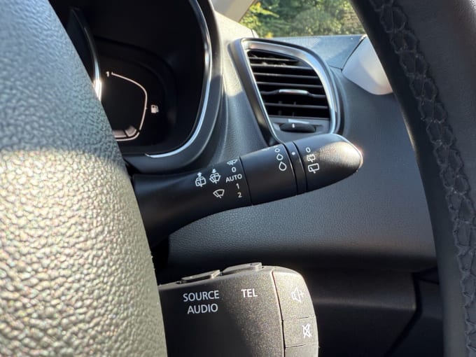 2025 Renault Grand Scenic