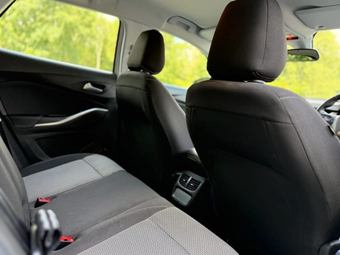 2025 Vauxhall Grandland X