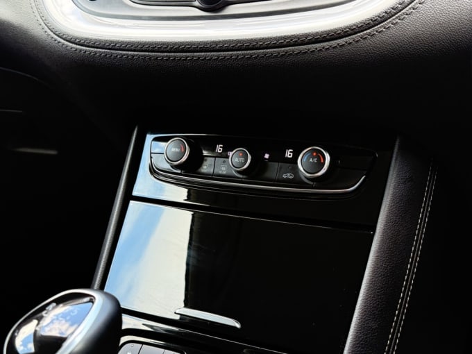 2025 Vauxhall Grandland X