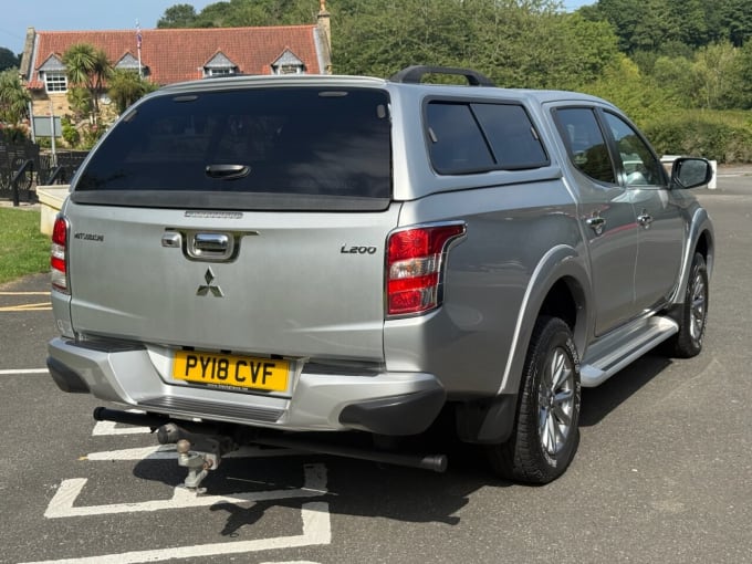 2025 Mitsubishi L200
