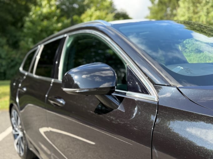 2025 Volvo V60