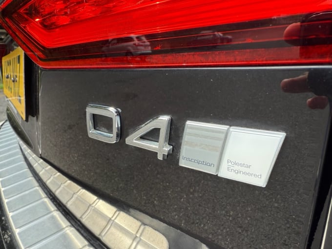 2025 Volvo V60
