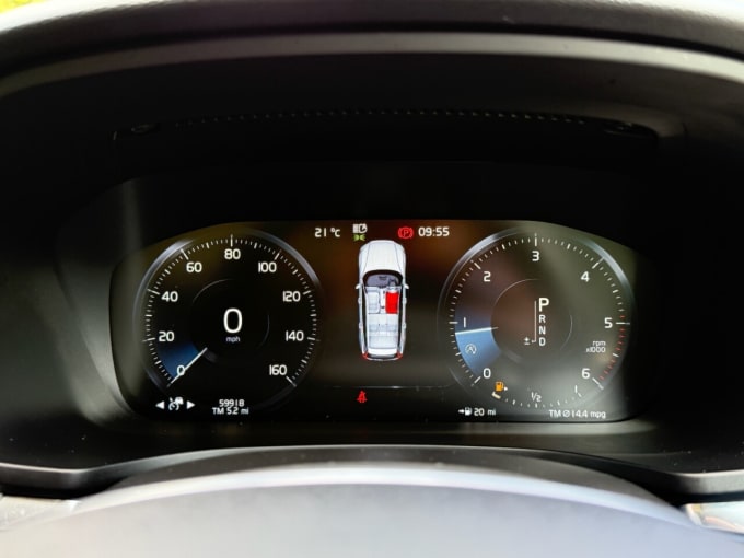 2025 Volvo V60