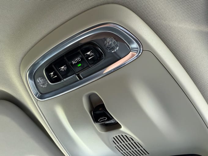 2025 Volvo V60