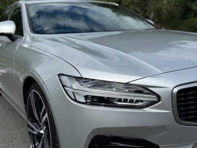 2025 Volvo S90