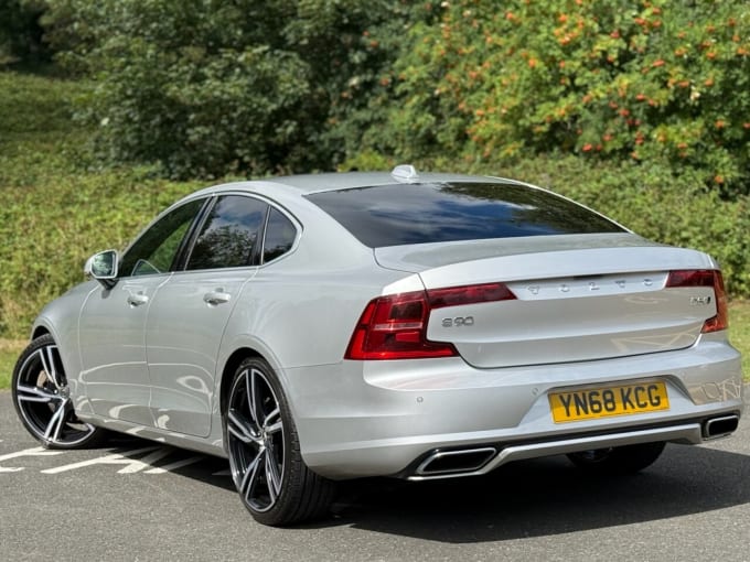2025 Volvo S90