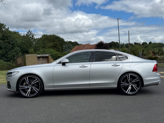 2025 Volvo S90