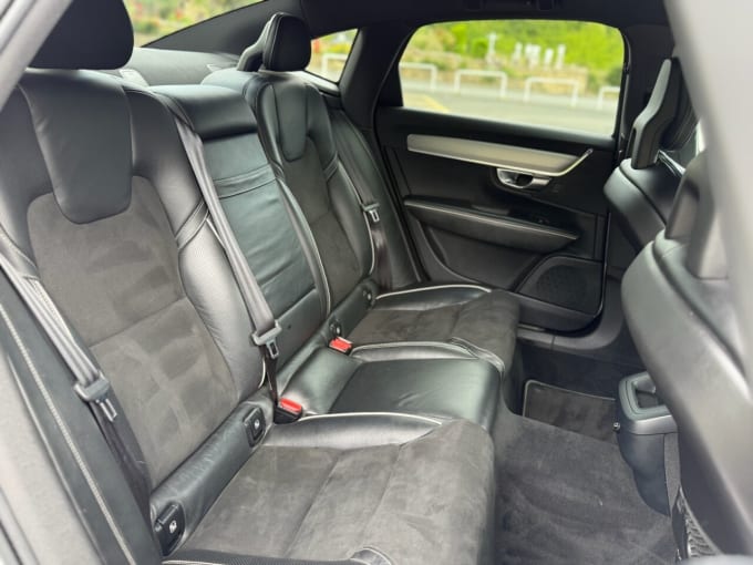 2025 Volvo S90