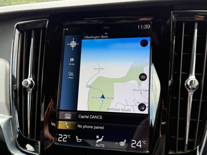 2025 Volvo S90