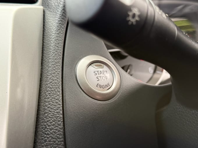 2025 Nissan Navara