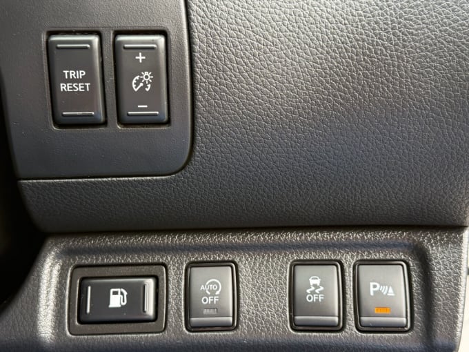 2025 Nissan Navara