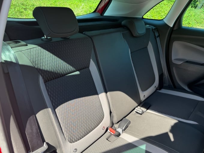 2025 Vauxhall Crossland X