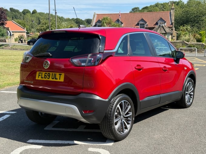 2025 Vauxhall Crossland X