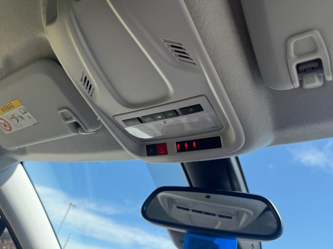 2025 Vauxhall Crossland X