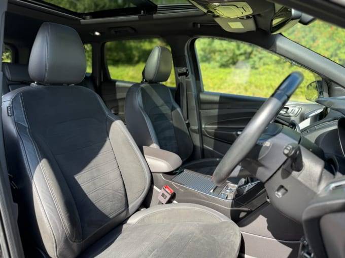 2025 Ford Kuga